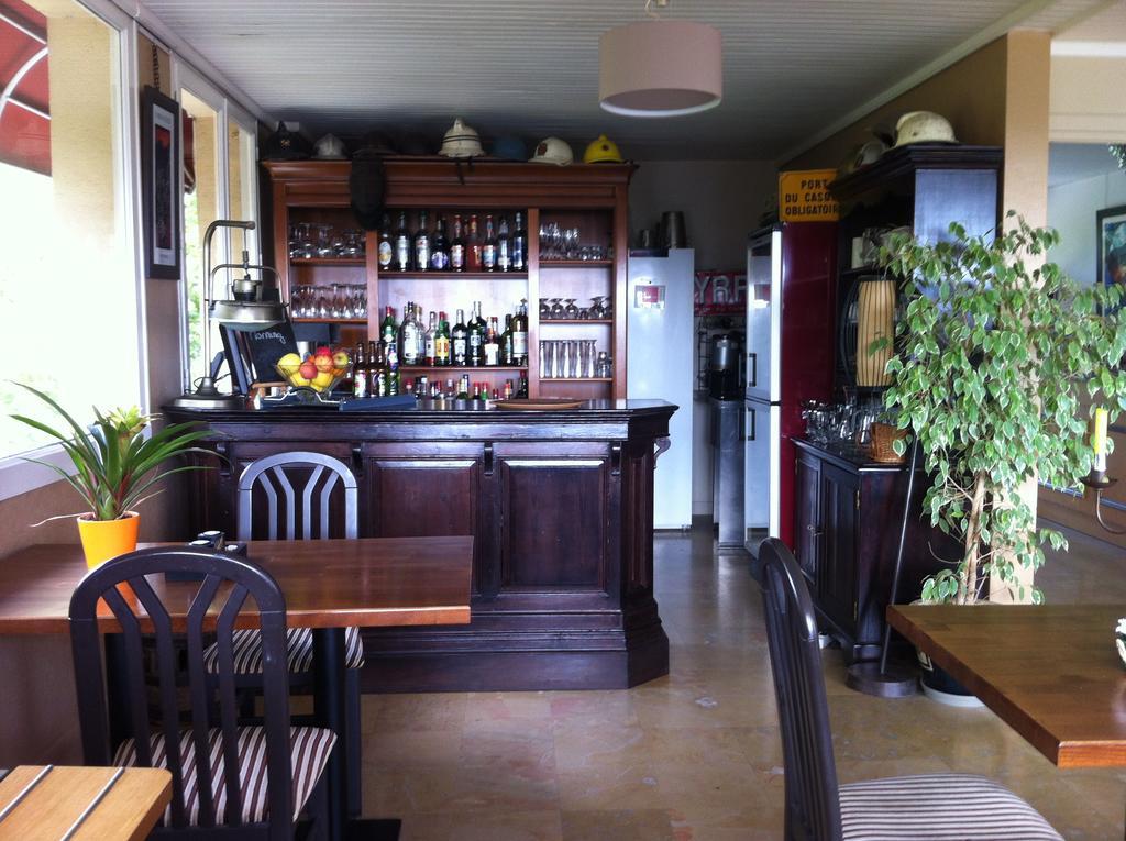 Hotel La Longue Vue Gennes-Val-de-Loire Ngoại thất bức ảnh